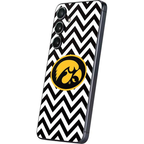 University of Iowa Hawkeyes Chevron Print Galaxy S25 Skin